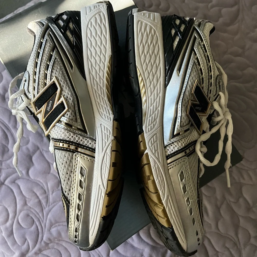 New Balance 1906R Sneakers Gold/Silver/Black/White W9 - Picture 3 of 7